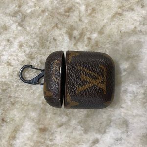 Authentic LV material airpod case